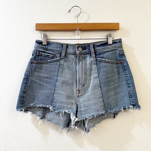 Abercrombie & Fitch Pants - Abercrombie & Fitch High Rise Mom Denim Shorts Light Blue Wash Size 6